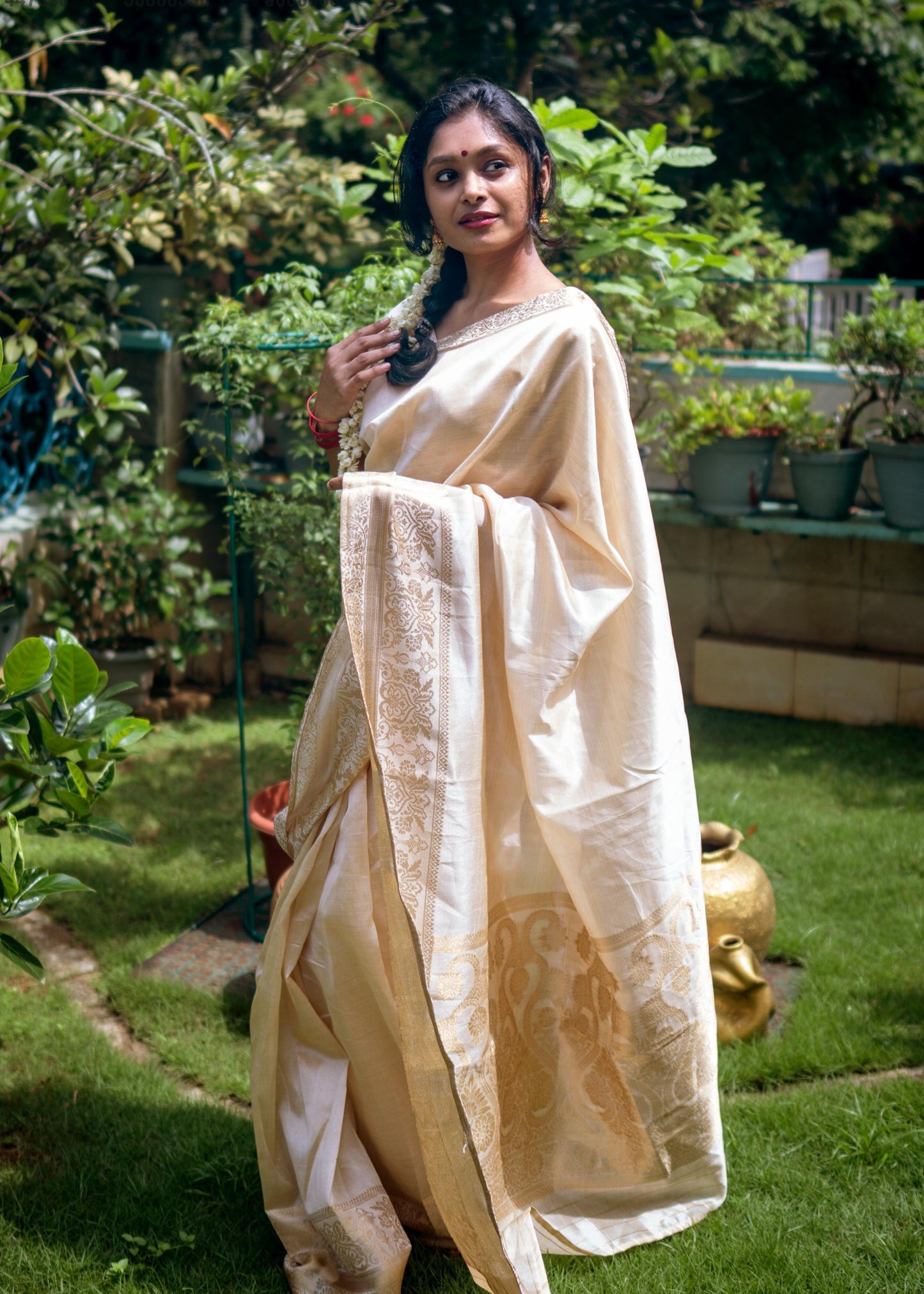 Onam Festive Saree - Cream & Golden