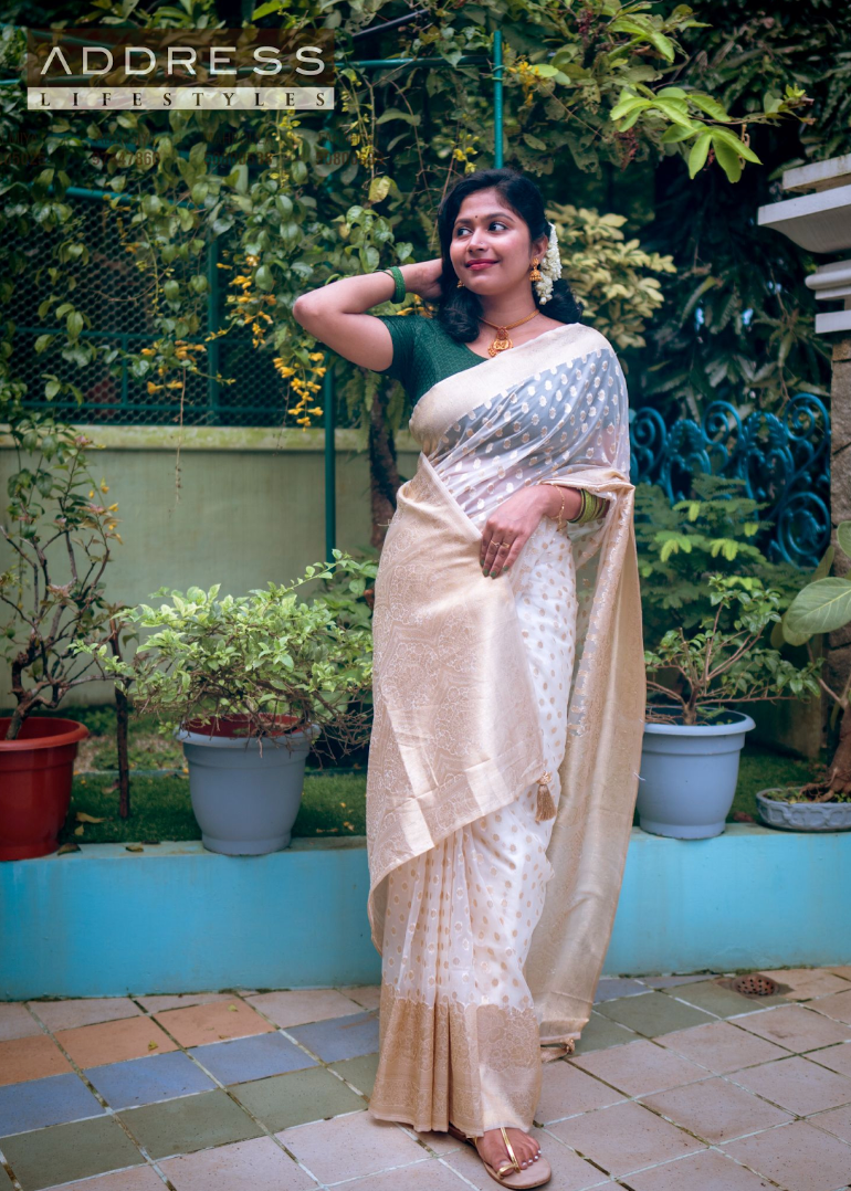 Onam Festive Saree - Cream & Golden (Green)